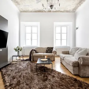 Castle View Palace Apartment Laibach
