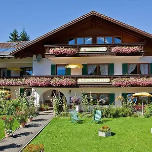 Alpenhof Apartment Klais