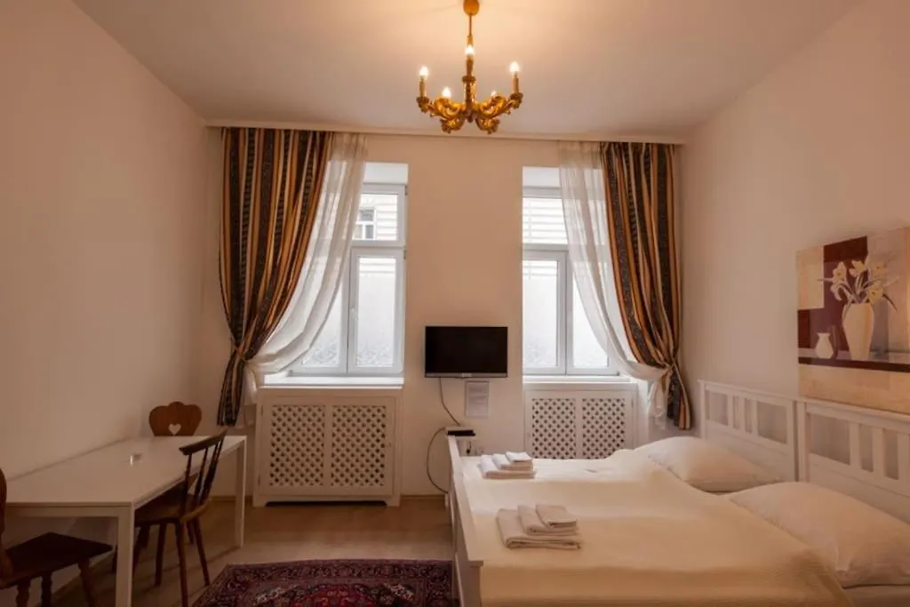 Ferienwohnung Vienna-Flats Self Check-In Apartment